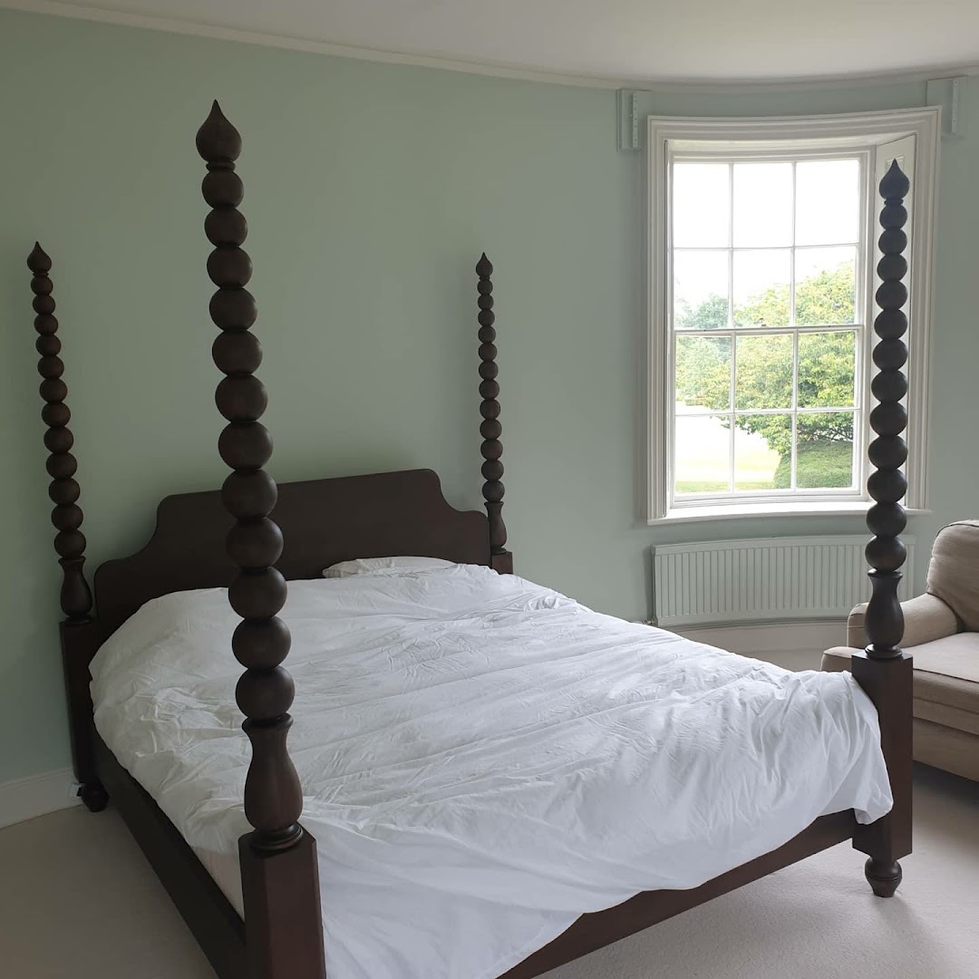 Lee Parnell Painter & Decorator — Photos 11